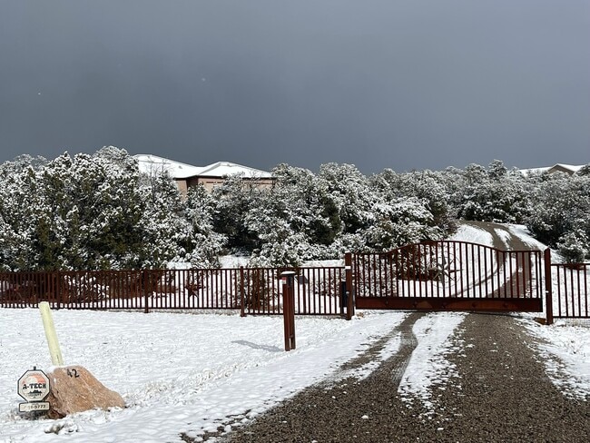 Building Photo - 42 Express Blvd