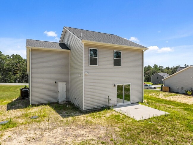 Building Photo - 200 Beacon Hl Rd