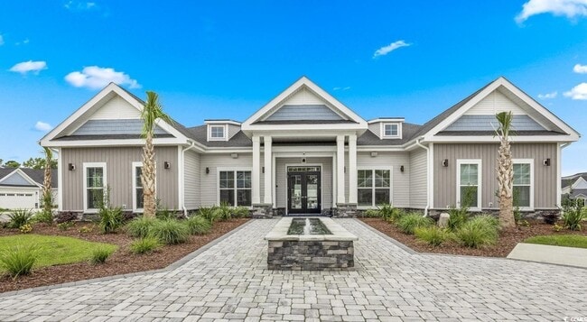 Building Photo - 31 Quaker Rdg Dr