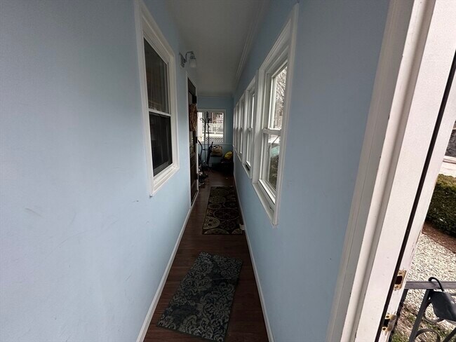 Building Photo - 139 Langdon Ave