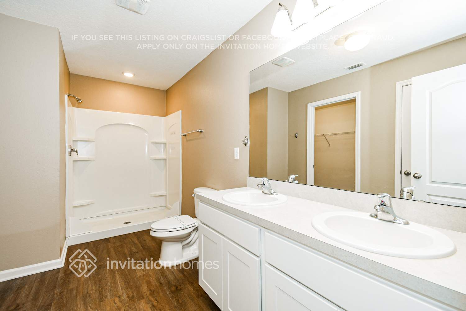 Building Photo - 2344 Oak Stream Dr