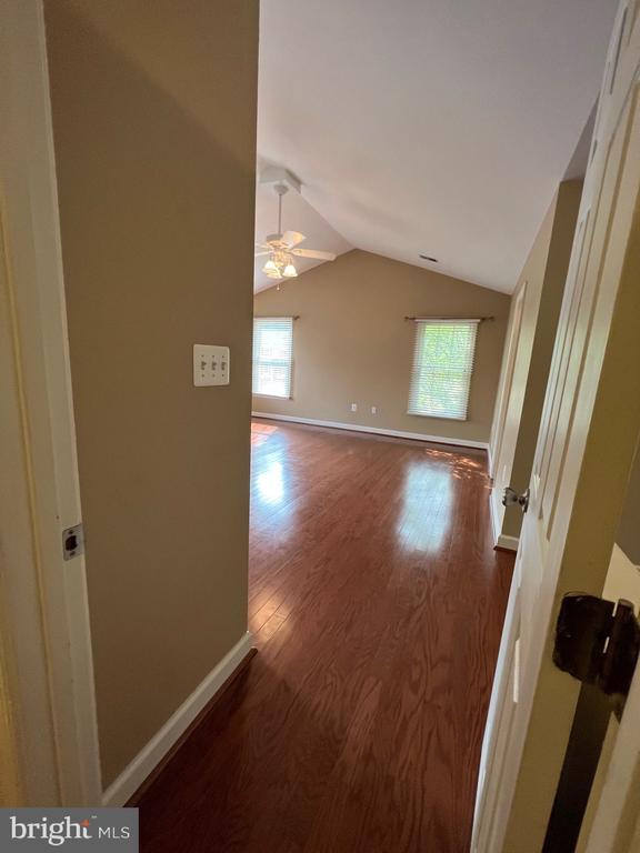 Building Photo - 28 Sunrise Valley Ct