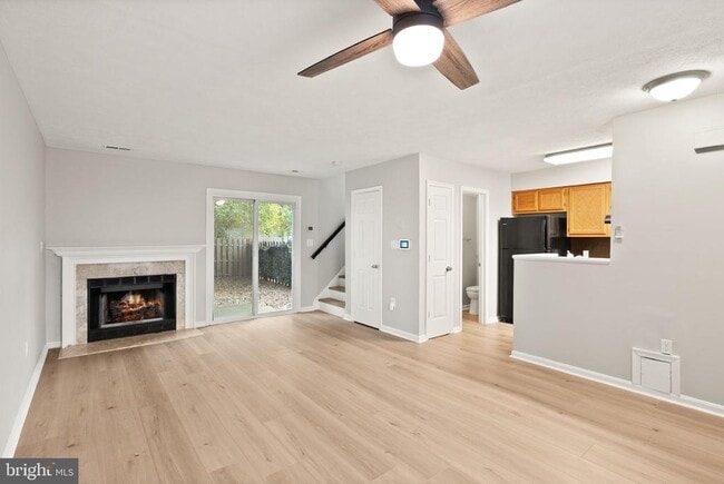 Building Photo - 448 Cromwell Ct