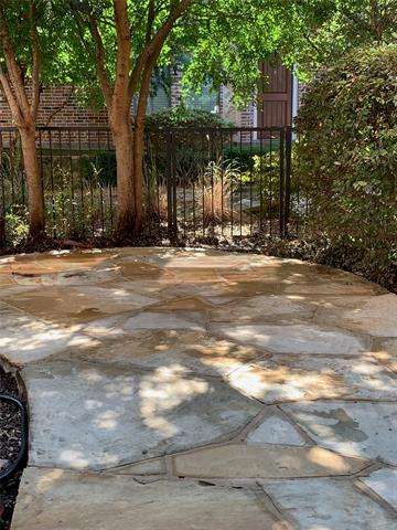 Building Photo - 2105 Lucerne Cove