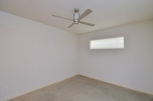 Building Photo - 1505 Utah St