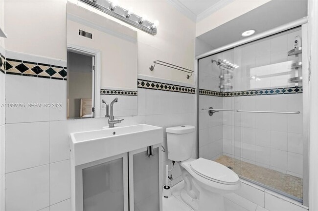 Building Photo - 261 188th St