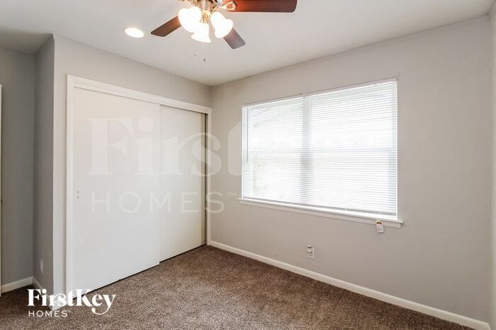 Building Photo - 3510 Princeton Dr