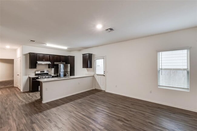 Building Photo - 7209 Spirit Hill Rd