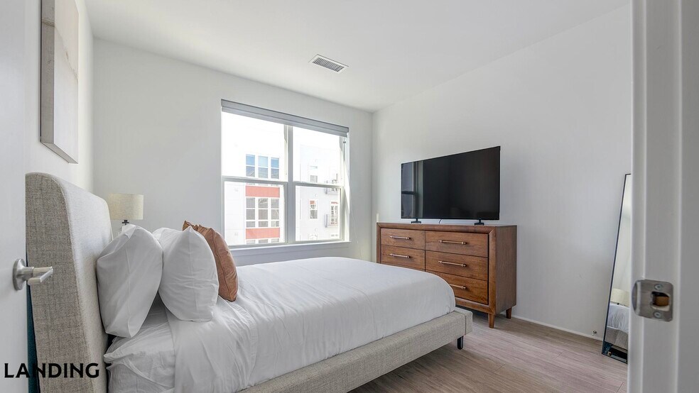 Building Photo - 5334 Baltimore Ave