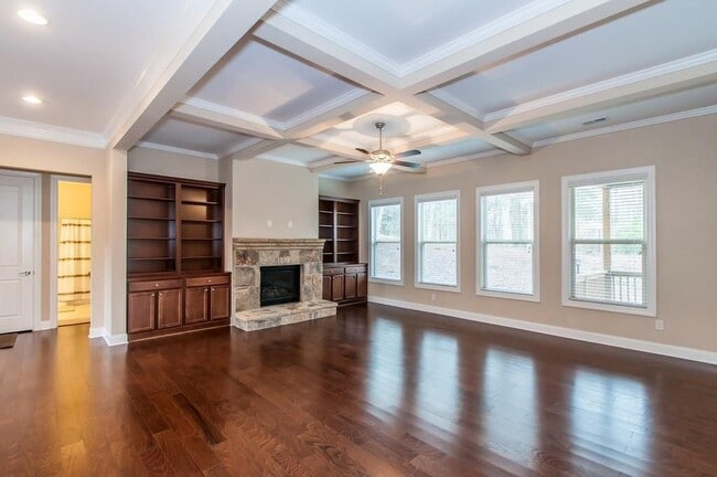 Building Photo - 4505 Summersweet Dr