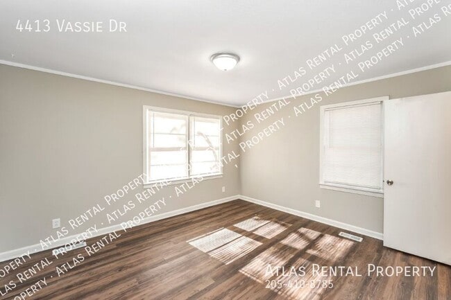 Building Photo - 4413 Vassie Dr