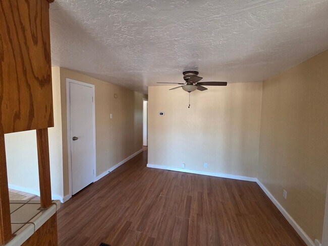 Building Photo - Queen Creek 3 bed / 2 bath on just under 5 Acres! No HOA!
