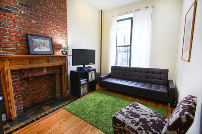 Building Photo - 127 W 136th St