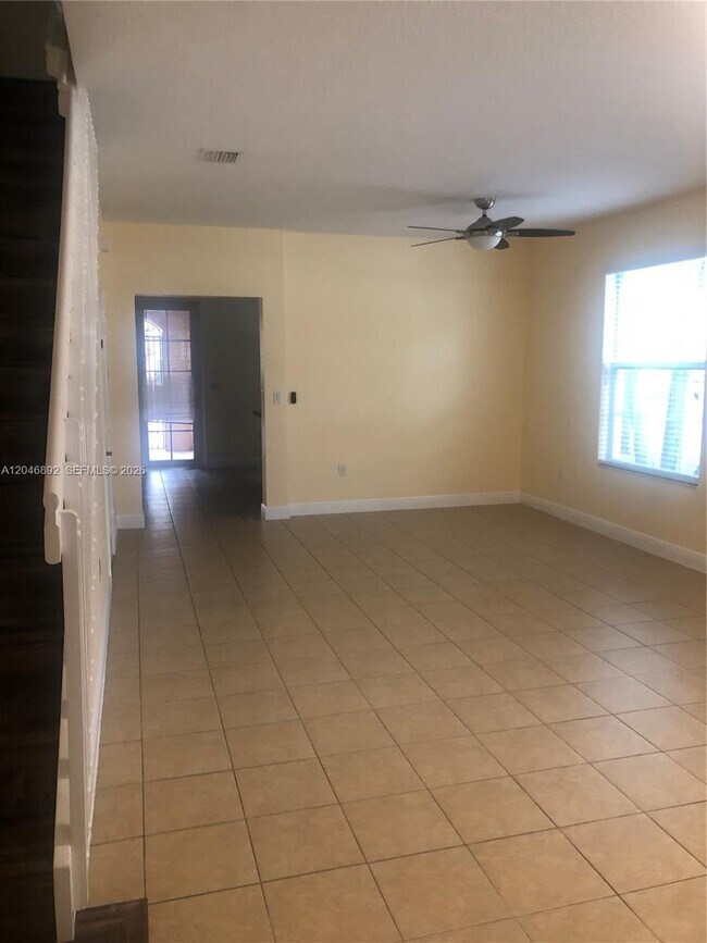 Building Photo - 1129 SW 147th Ter
