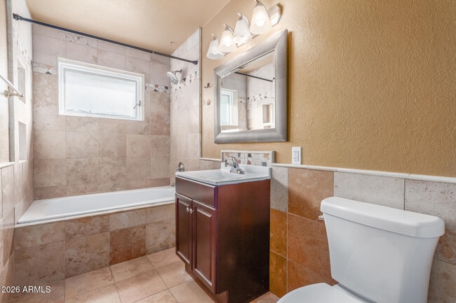 Building Photo - 7340 N 7th Ave