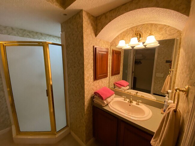 Building Photo - Turnkey SEASONAL Rental in Spanish Springs...