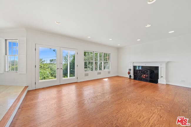 Building Photo - 5958 Busch Dr