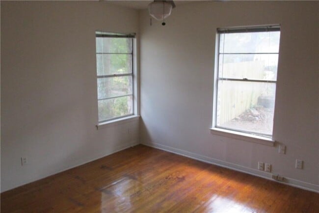 Building Photo - 11307 Hilltop St
