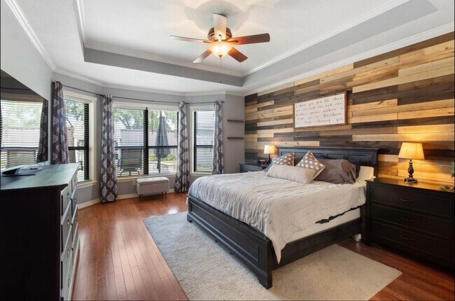 Building Photo - 18234 Knotty Green Dr