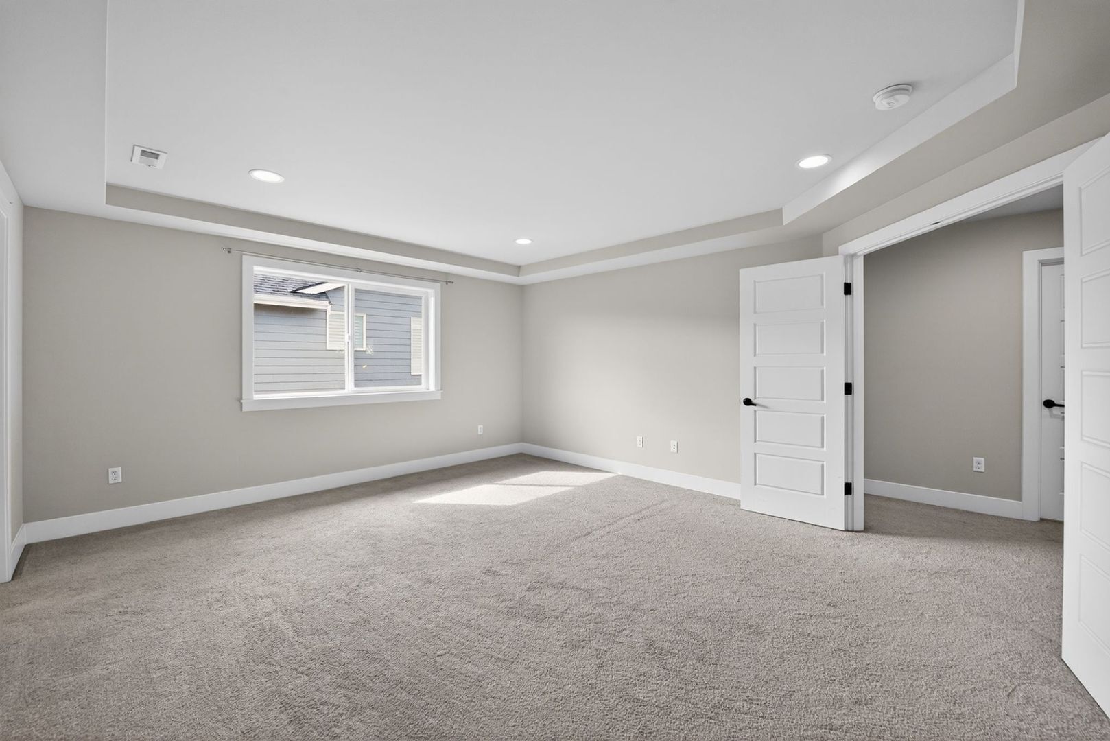 Building Photo - 14210 57th Ave E