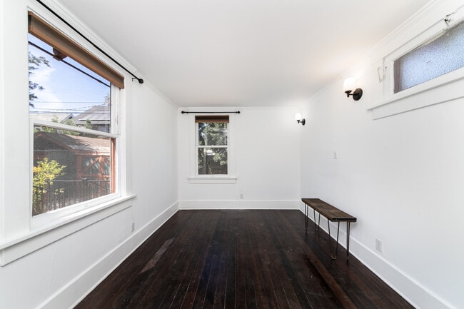 Building Photo - 1635 S Wilton Pl