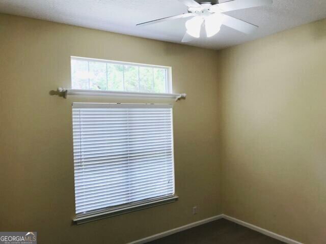 Building Photo - 1024 Greenwillow Dr
