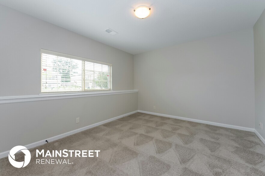 Building Photo - 409 Golfview Dr