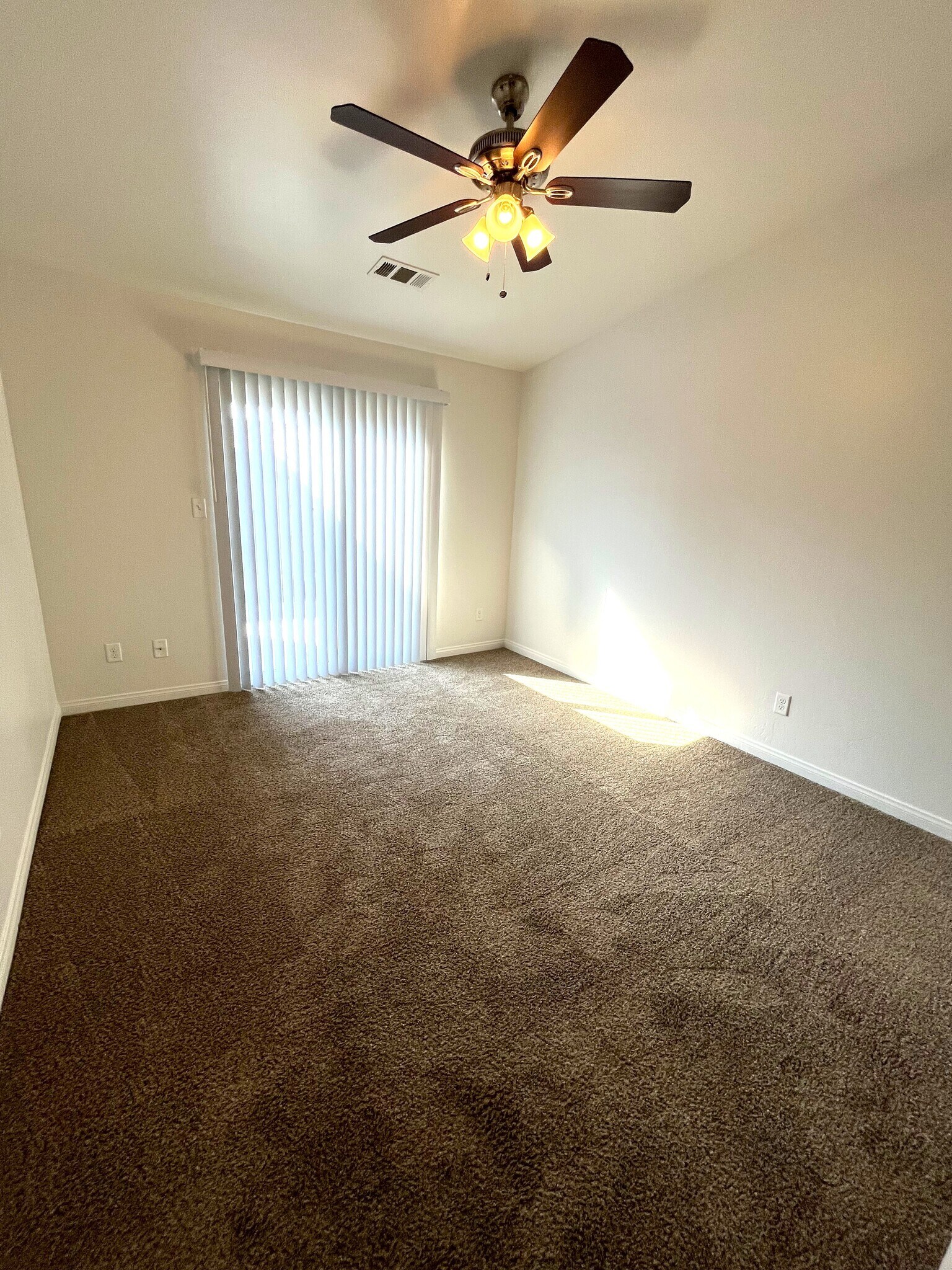 Building Photo - 6125 Kendra St