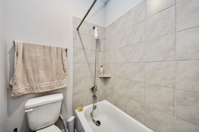 Building Photo - 3923 Calasso Ct