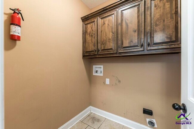 Building Photo - 203 Norfolk Cir