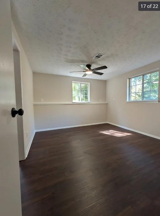 Building Photo - 3414 Dearwood Dr SW