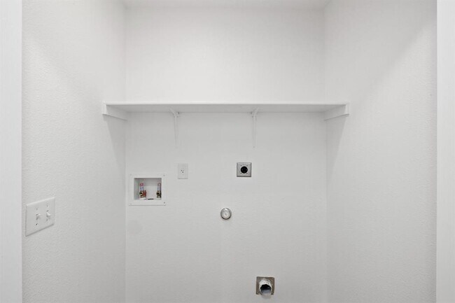 Building Photo - 8825 Stambourne St