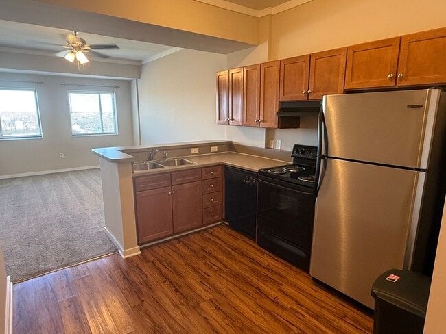 Building Photo - 715 N Church St