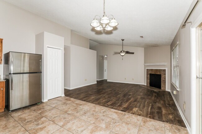 Building Photo - 5519 Story Ct