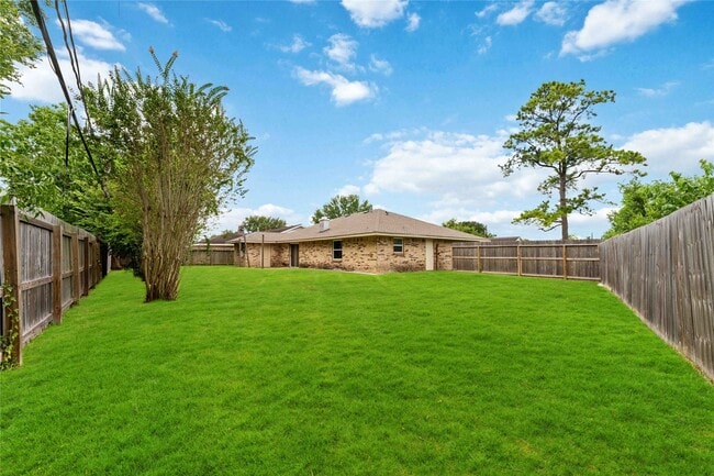 Building Photo - 11419 Panay Dr