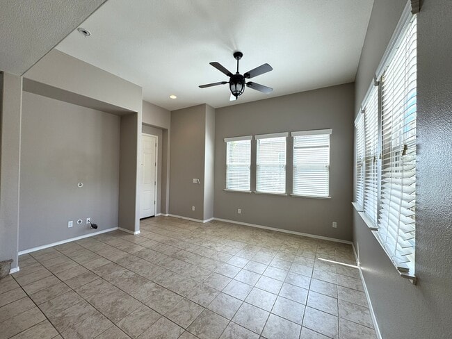 Building Photo - 4060 Trenton Ave