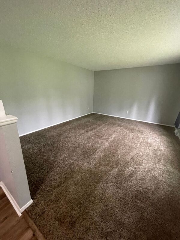 Building Photo - 2556 W Cardinal St