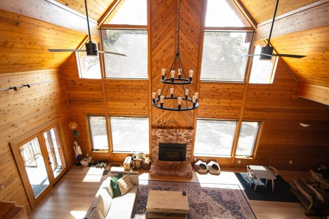 Building Photo - Charming Lindal Cedar Home on 10 Acres