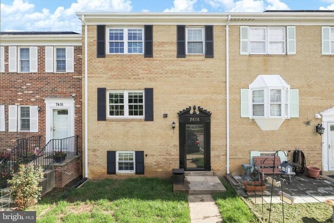 Building Photo - 7414 Pohick Rd
