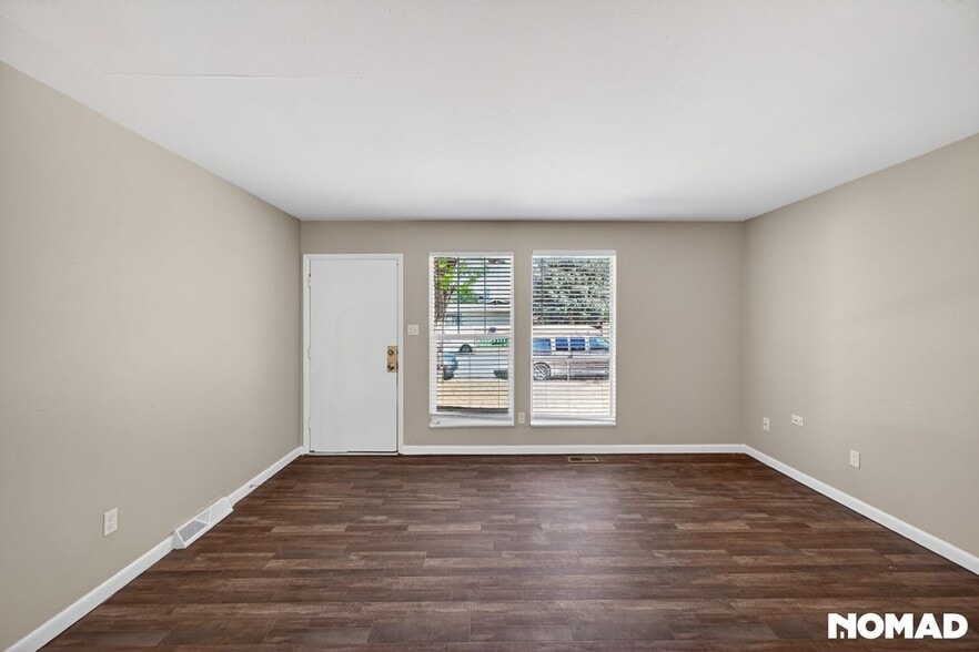 Building Photo - 33 Lima St