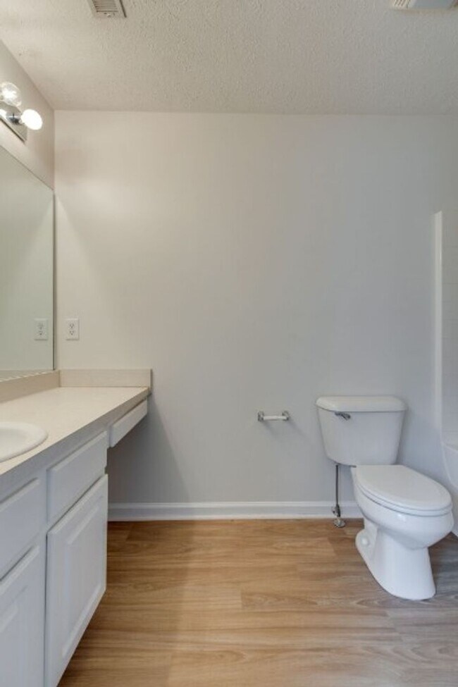 Building Photo - 318 Shadow Glen Drive, Nashville, TN 37211