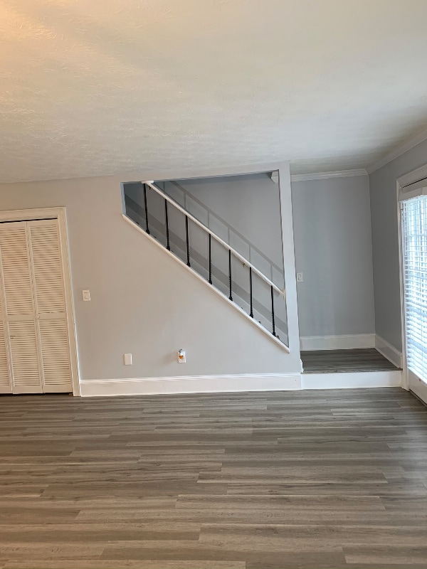 Building Photo - 278 Shaded Oaks Ln SE