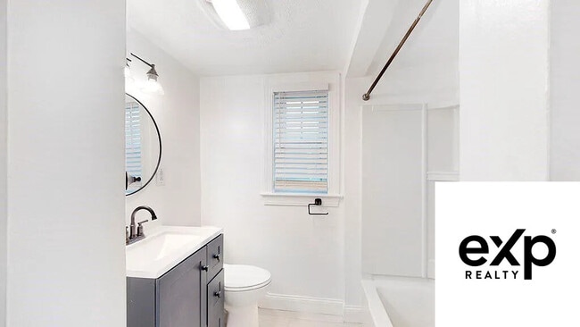 Building Photo - 14 Perkins St