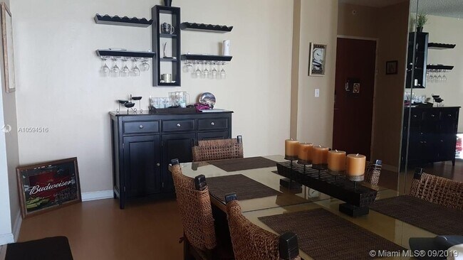 Building Photo - 3901 S Ocean Dr