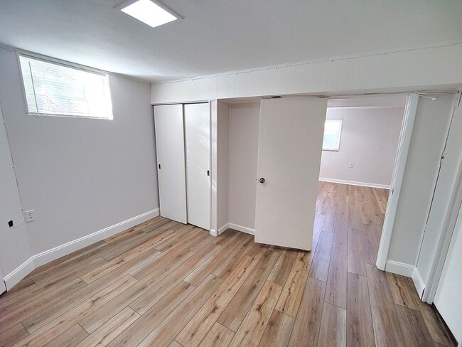 Building Photo - *Recently Updated 3BD/2.5BA Available for ...