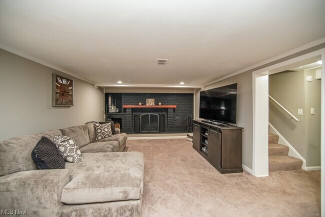 Building Photo - 6514 Bonroi Dr