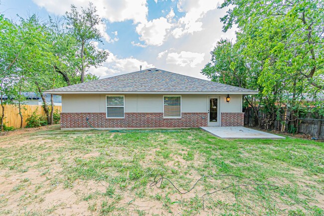 Building Photo - New Construction-Four Bedroom!