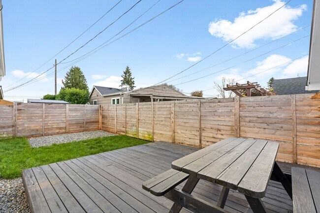 Building Photo - 4008 S 36th St
