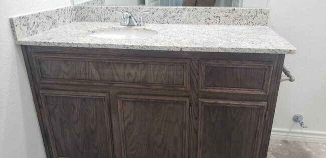 Building Photo - Killeen Duplex