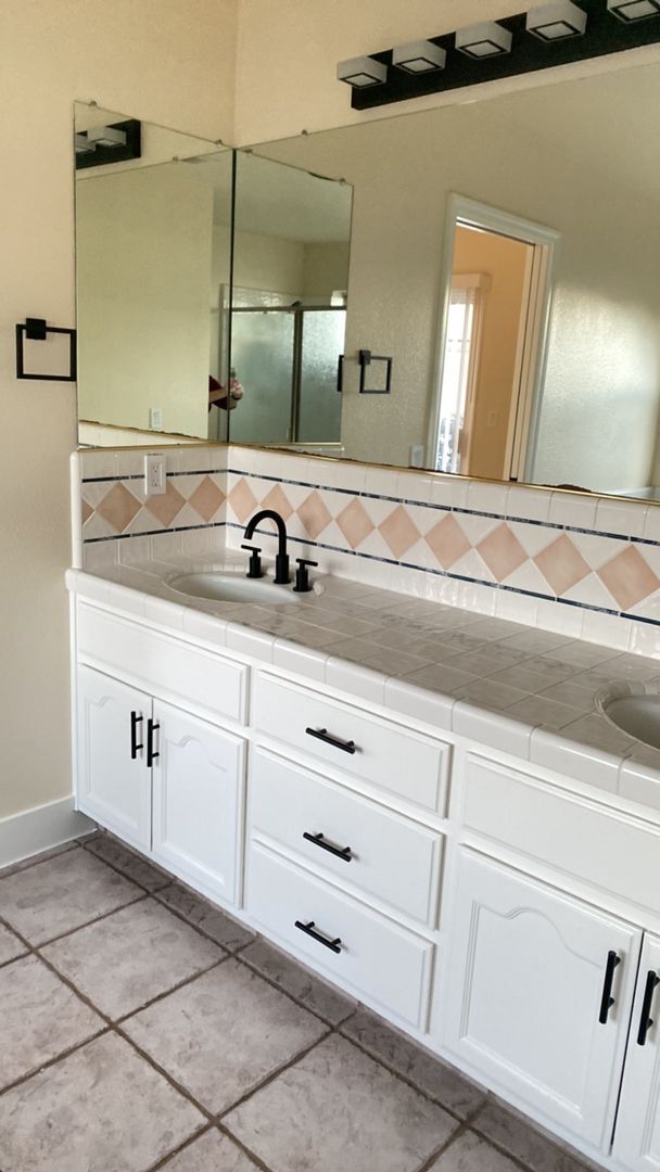 Building Photo - Charming Home in Turlock's Alpine Estates